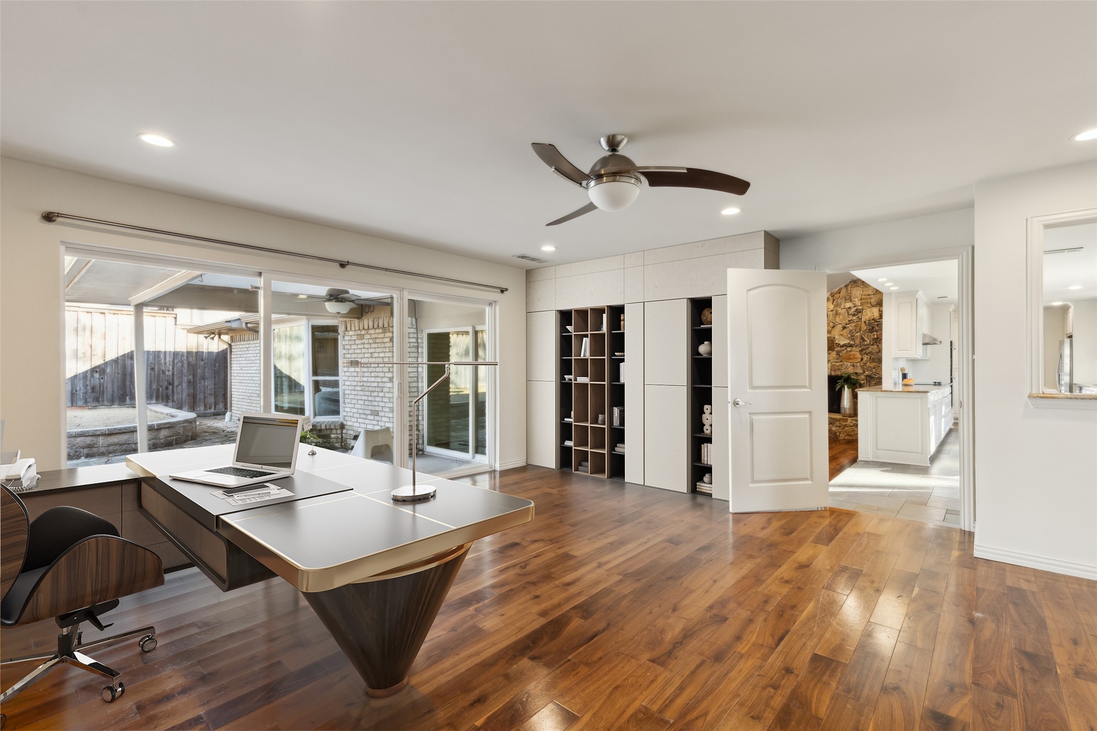 9117 Loma Vista Drive