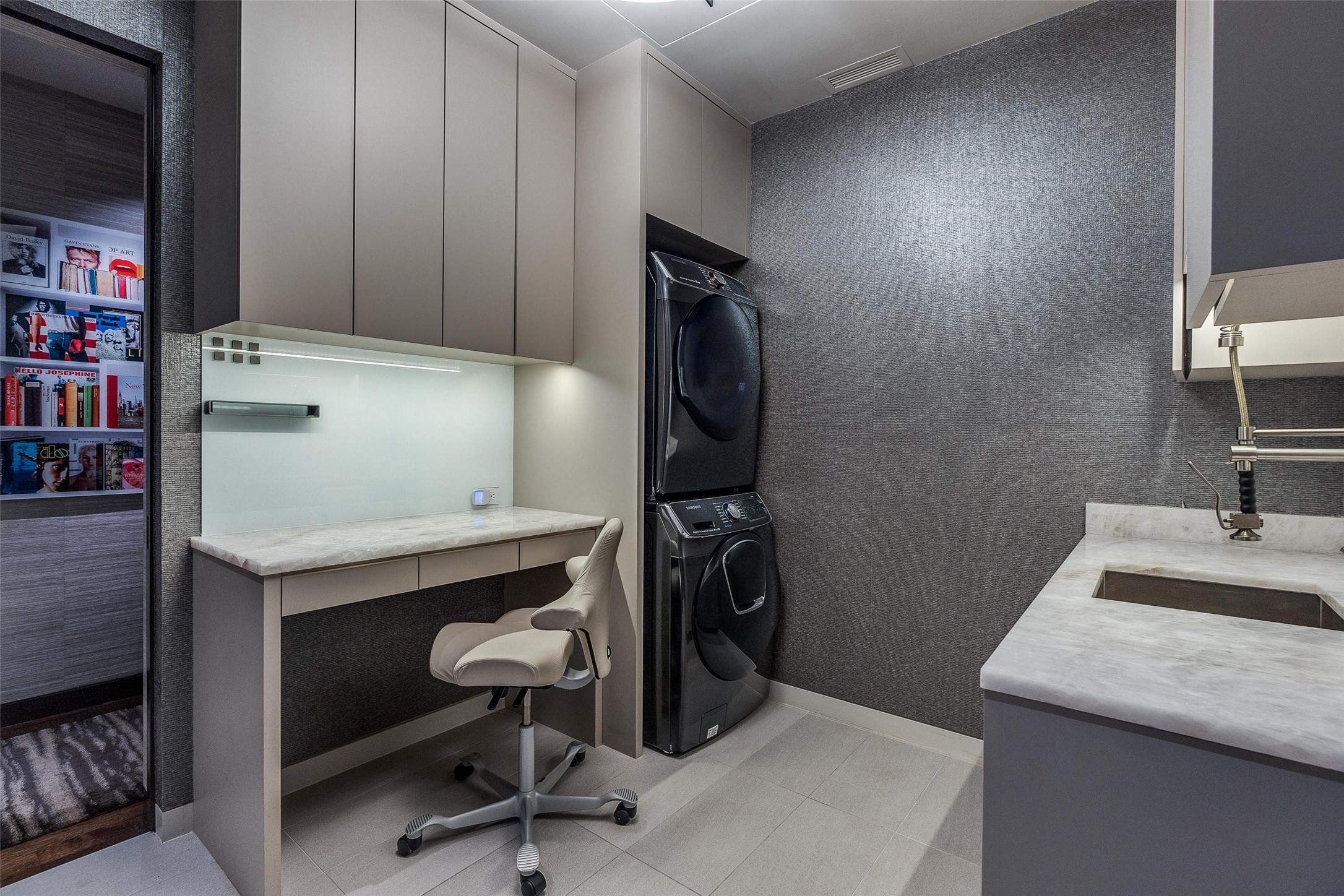 1918 Olive Street 1603