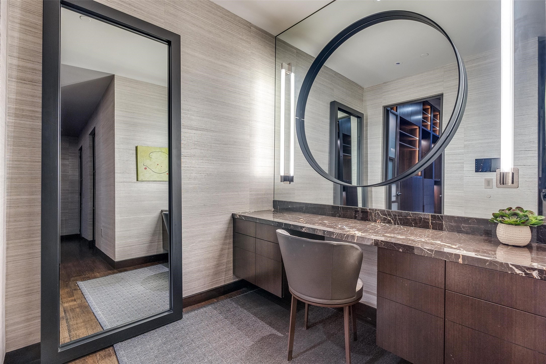 1918 Olive Street 1603