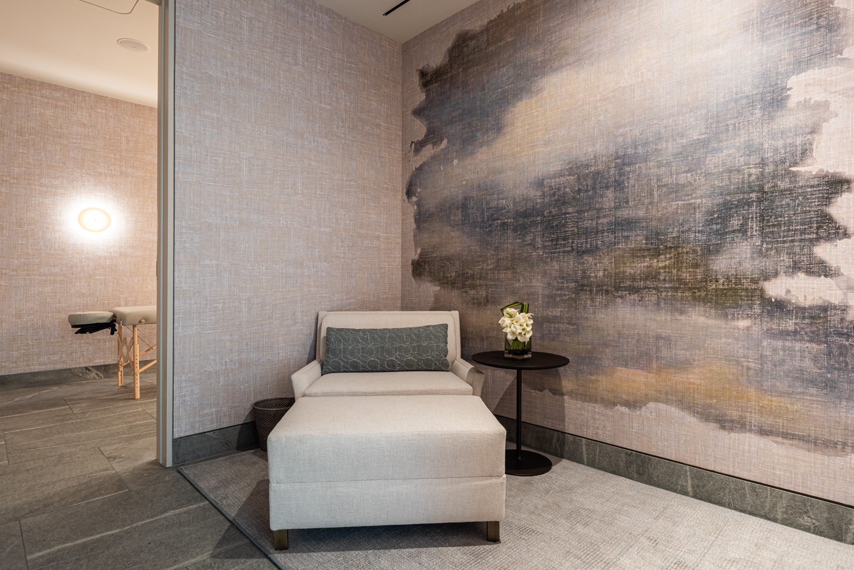 1747 Leonard Street 2701