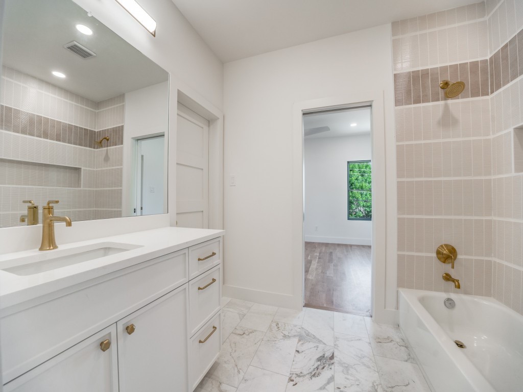 10641 Larchfield Lane