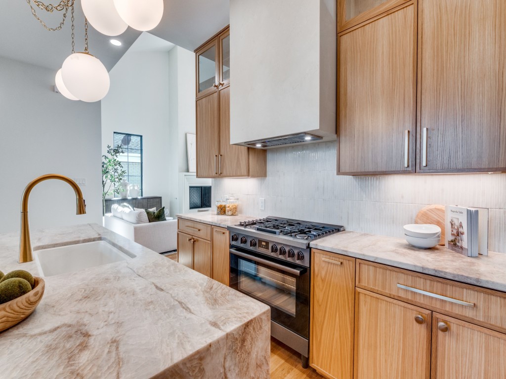 10641 Larchfield Lane