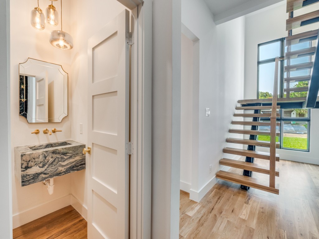 10641 Larchfield Lane