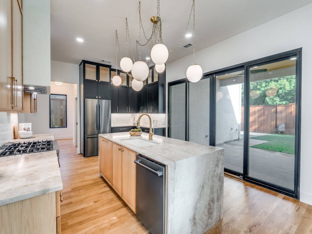 10641 Larchfield Lane