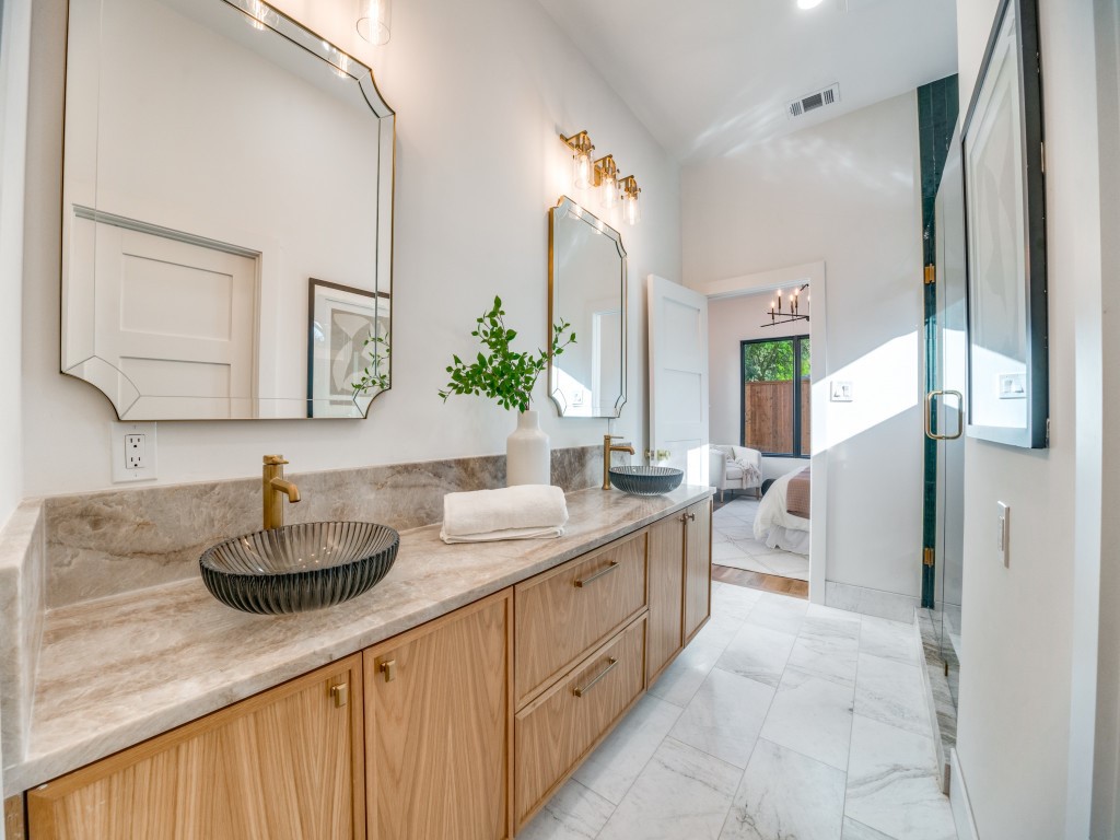 10641 Larchfield Lane