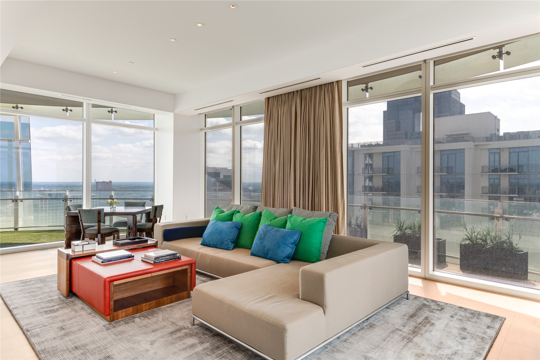 1918 Olive Street 3302