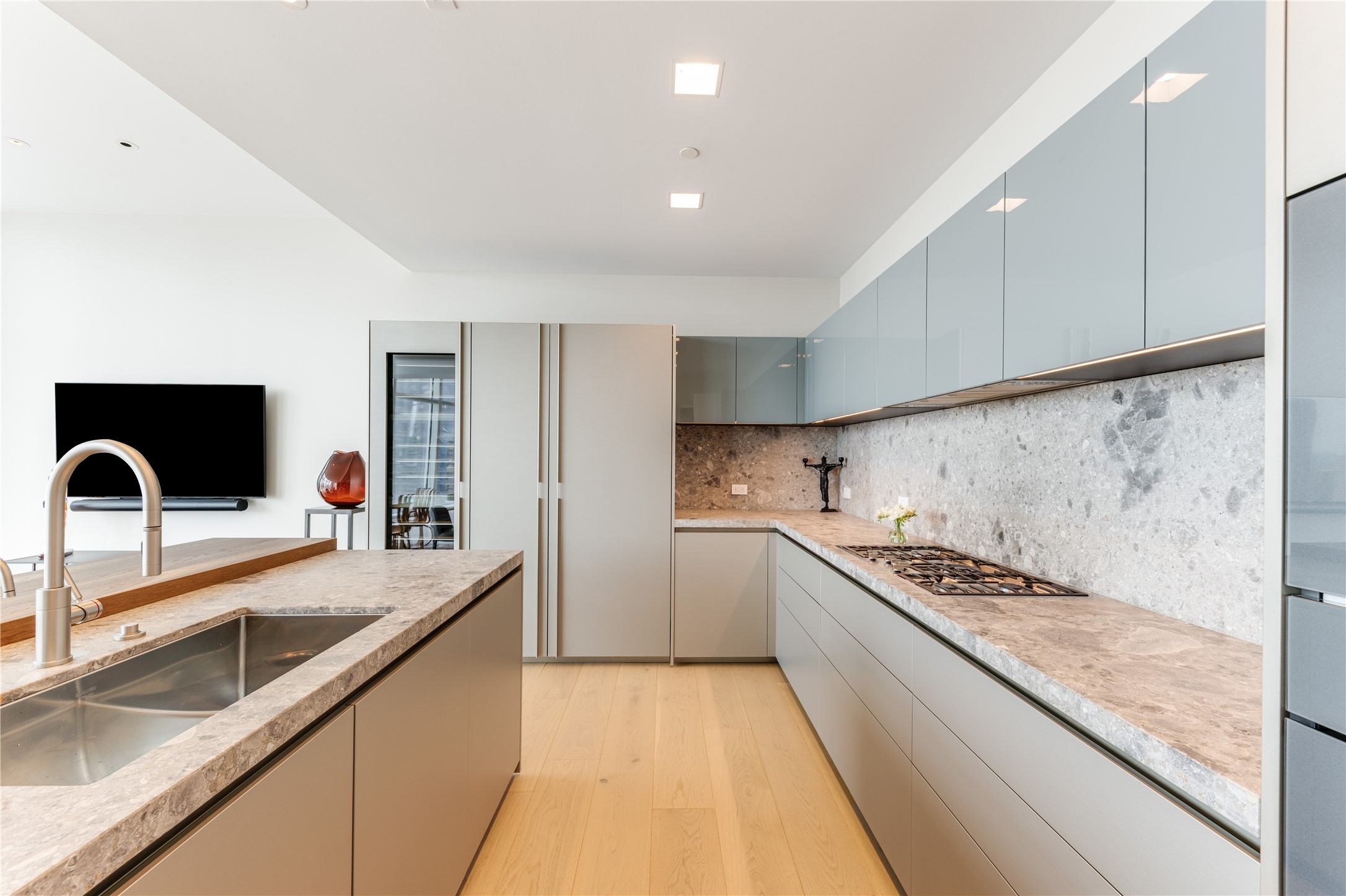 1918 Olive Street 3302