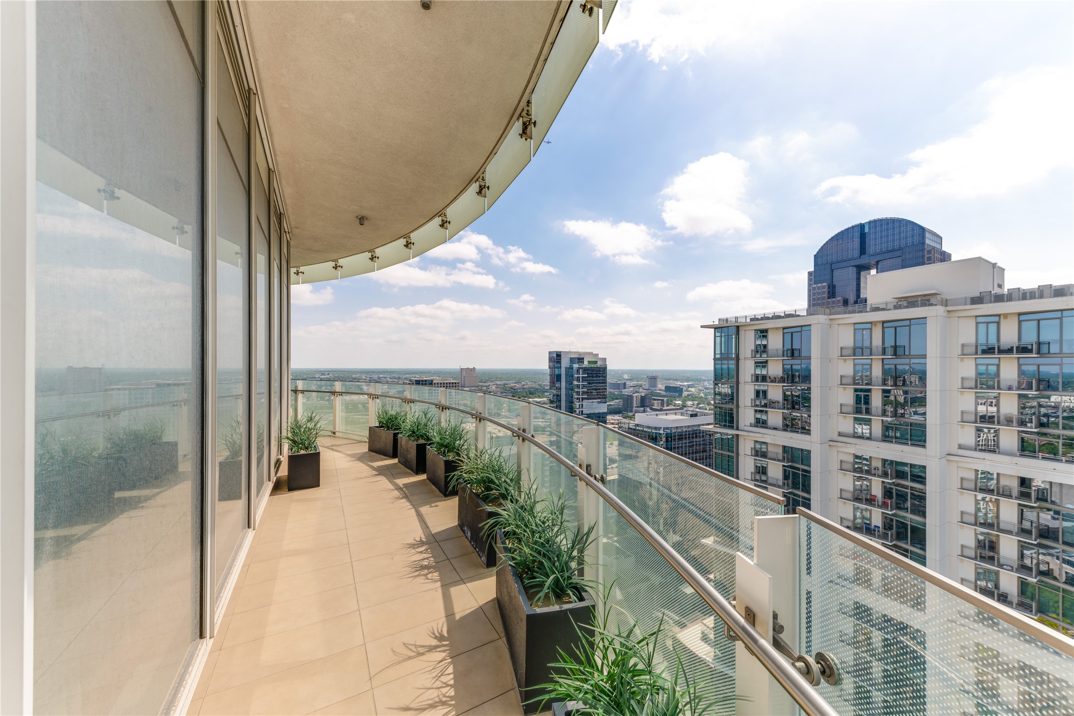 1918 Olive Street 3302