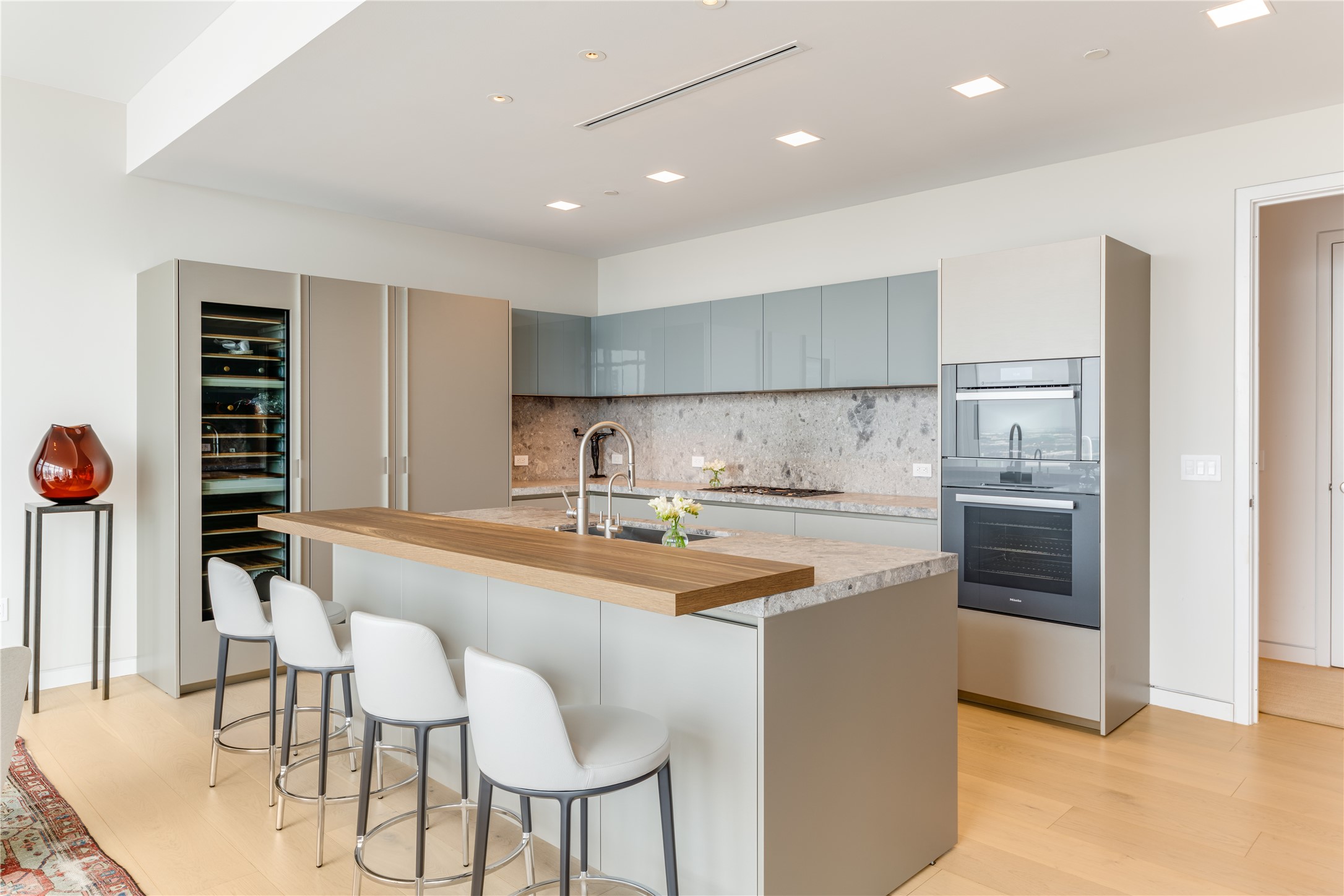 1918 Olive Street 3302