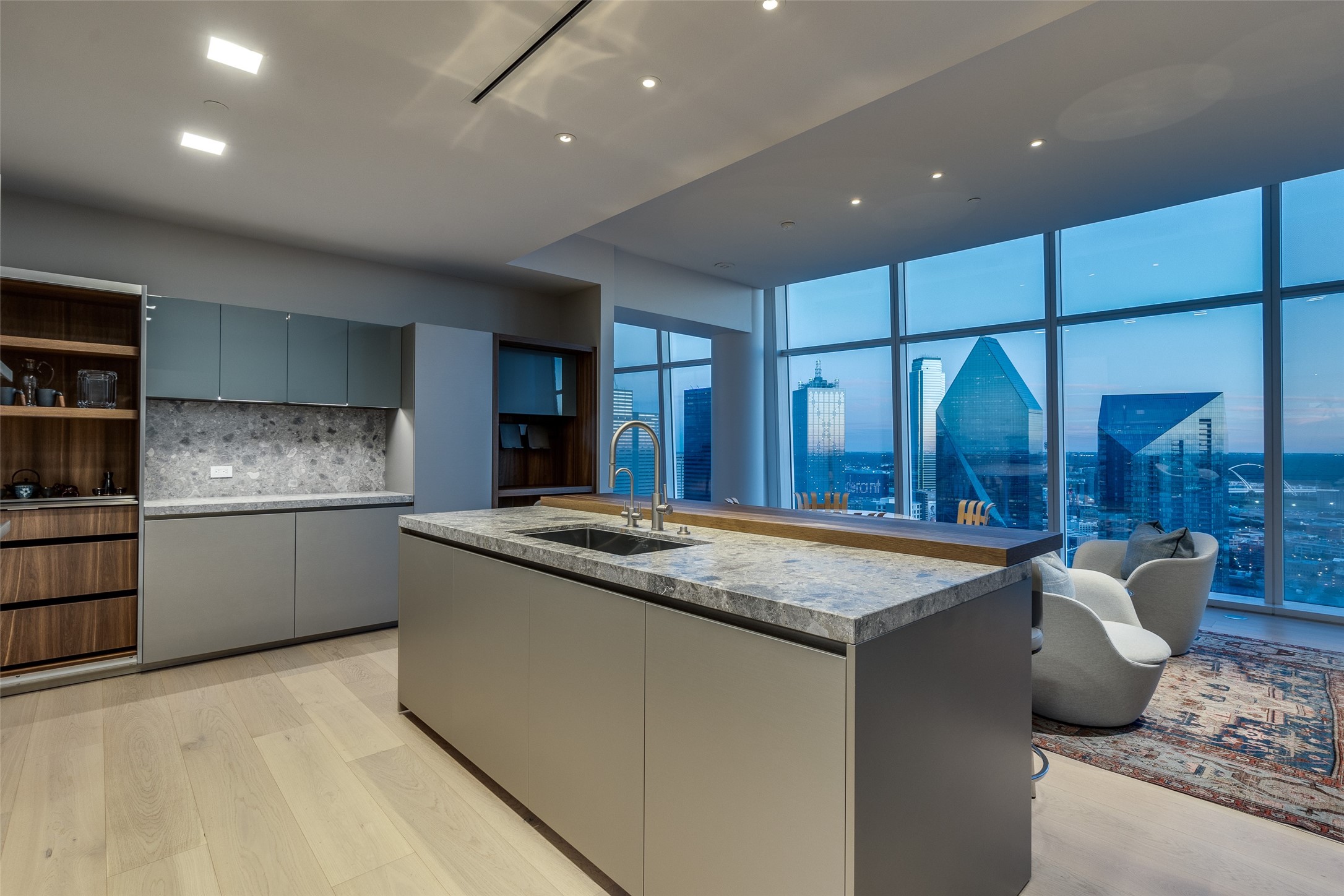 1918 Olive Street 3302