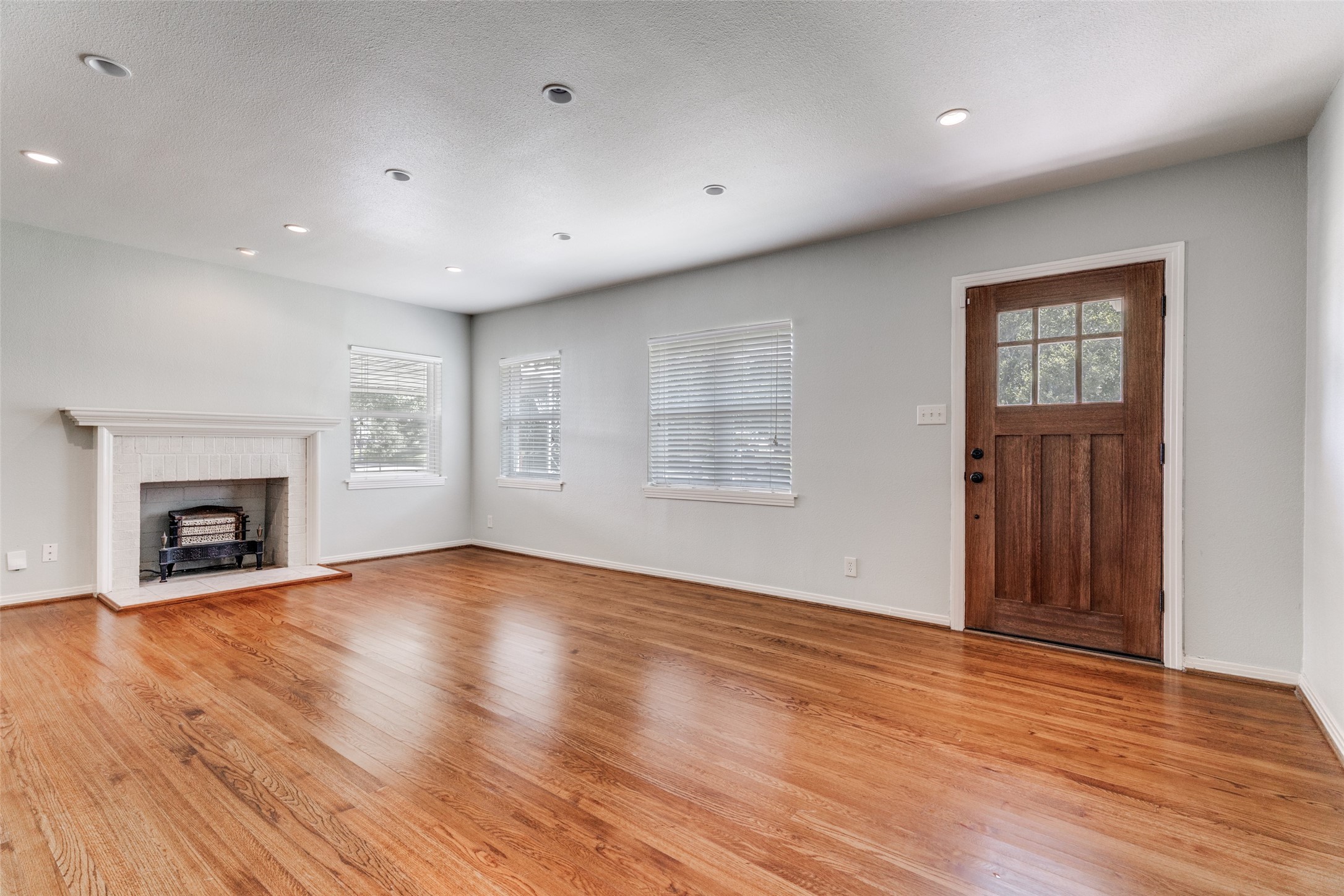 2704 Ryan Place Drive