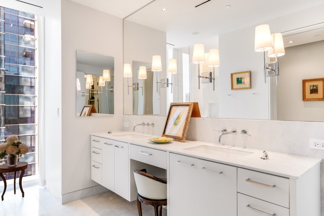 1747 Leonard Street 903