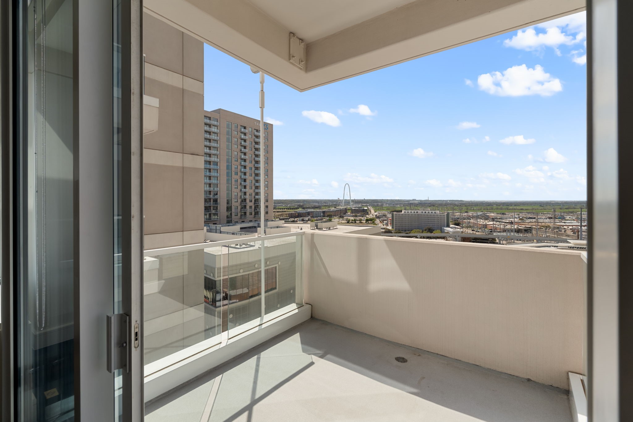 2408 Victory Park Lane 1131