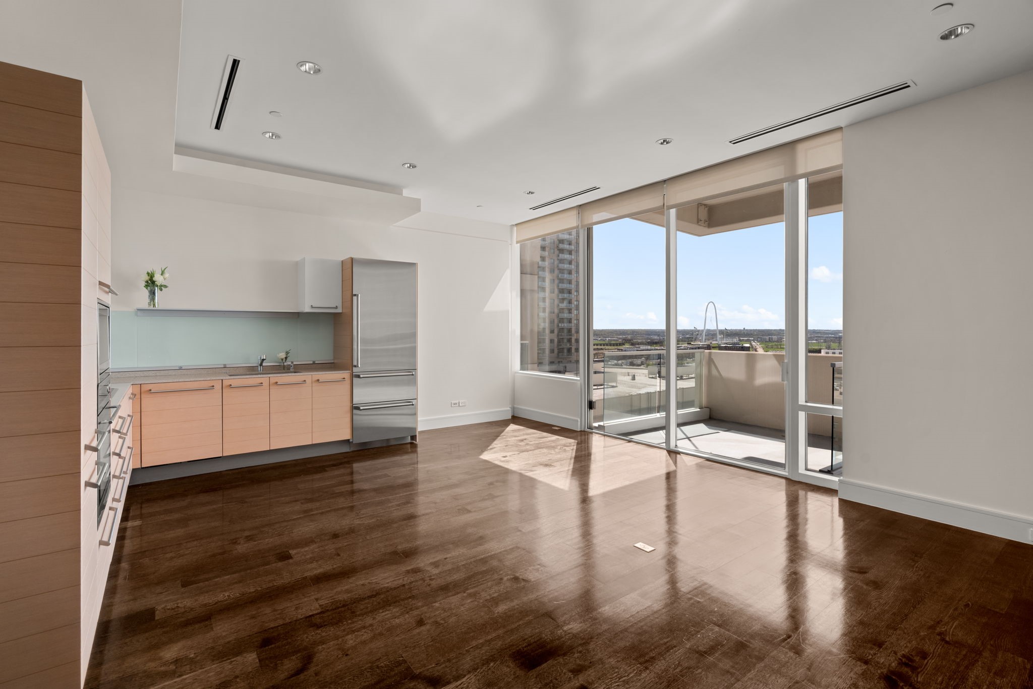 2408 Victory Park Lane 1131