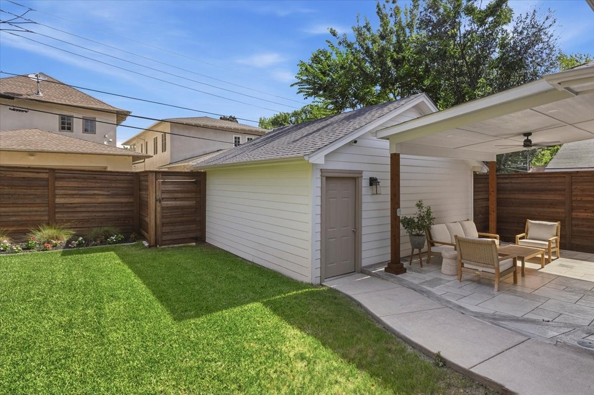 3328 W 5th Street