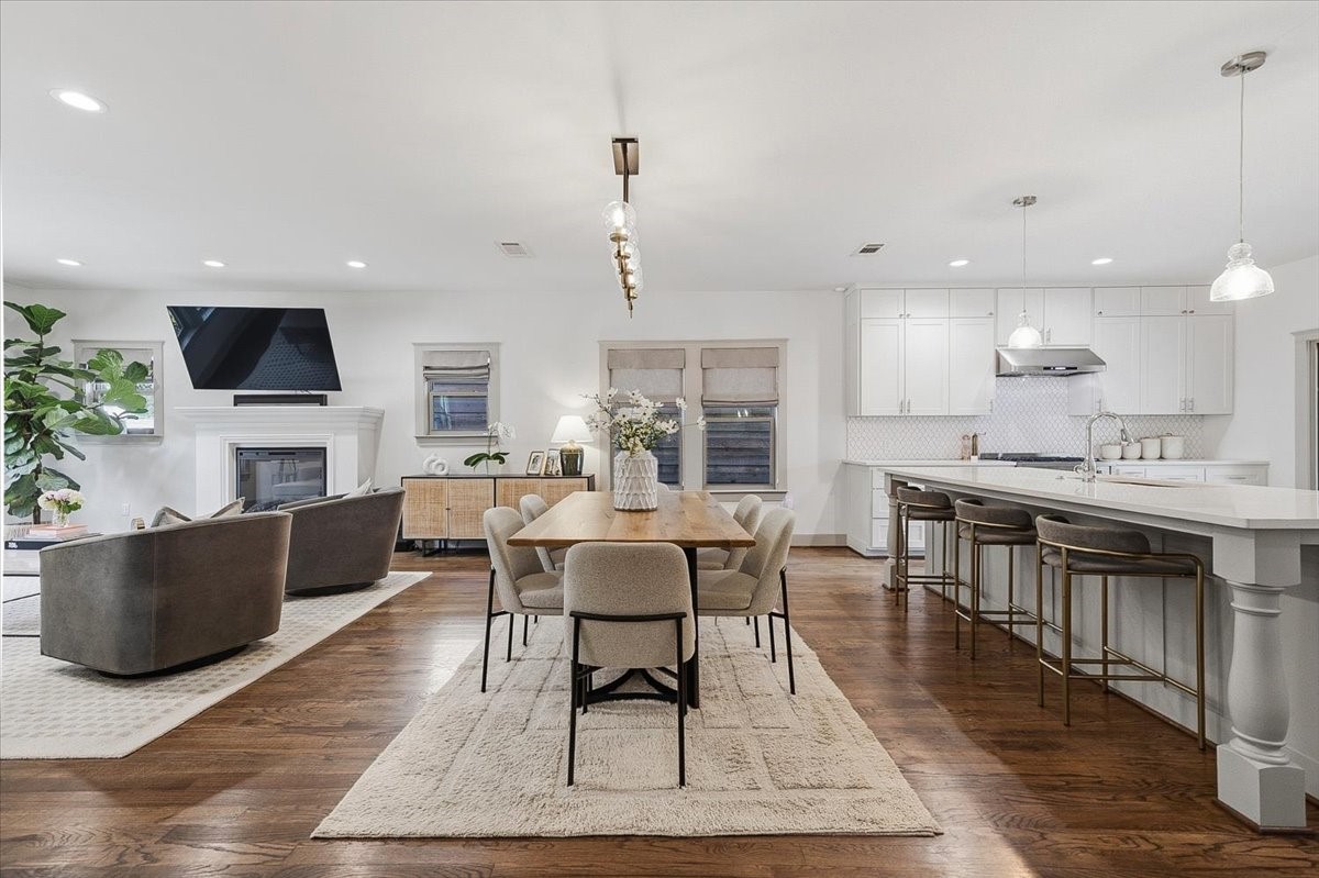 3328 W 5th Street