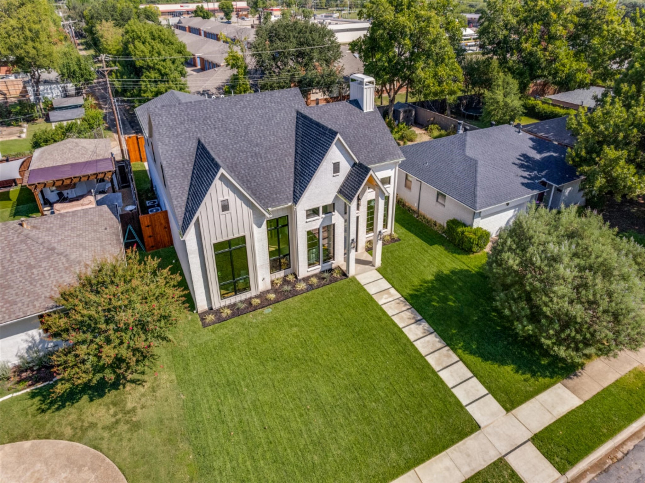 10641 Larchfield Lane