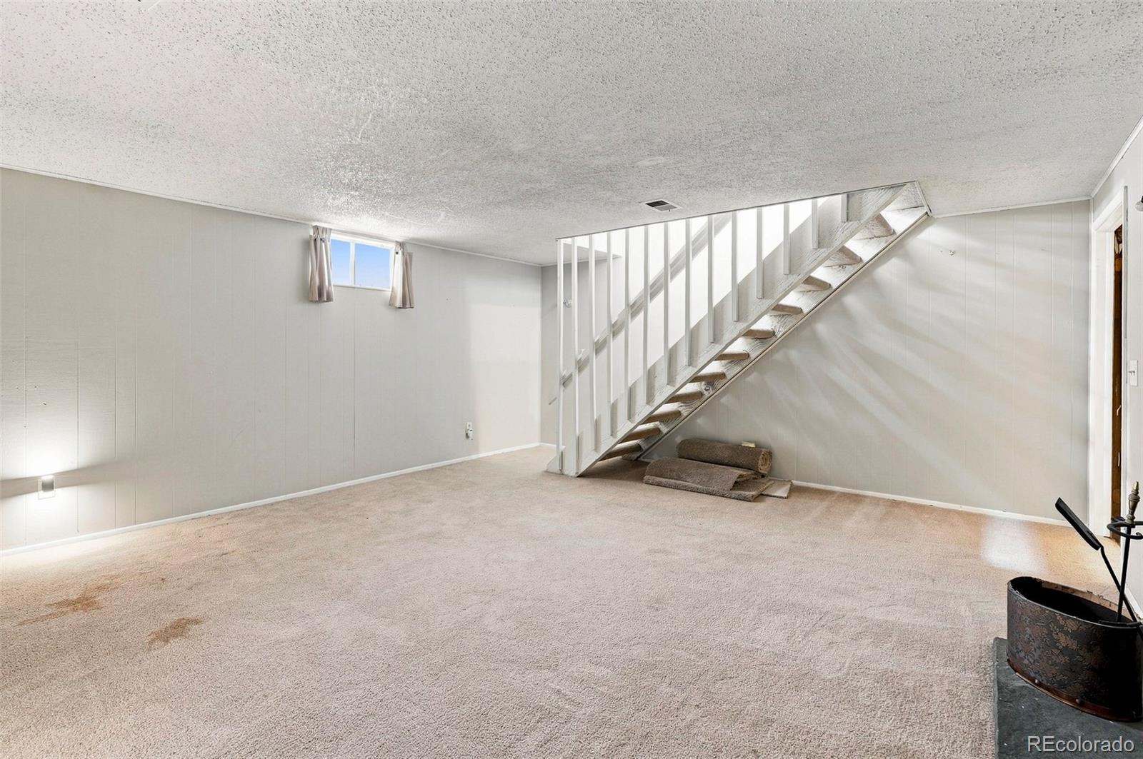 4268 E Maplewood Way