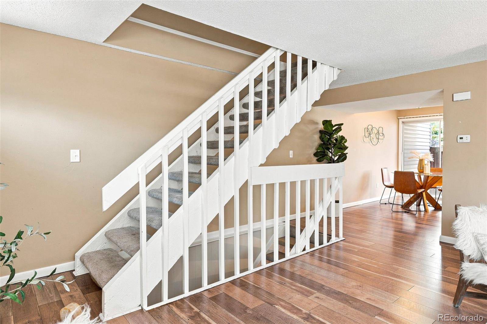 4268 E Maplewood Way