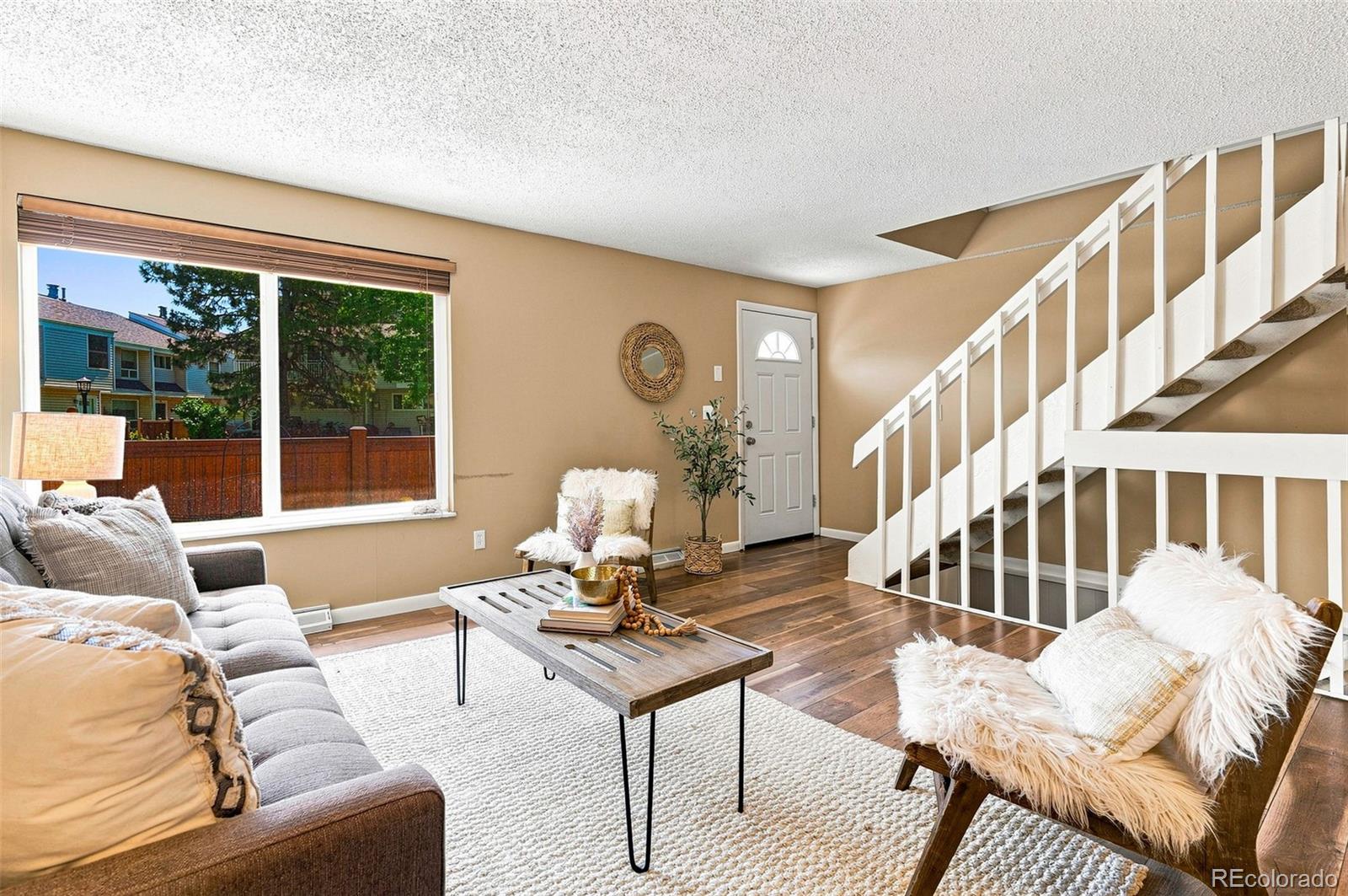 4268 E Maplewood Way