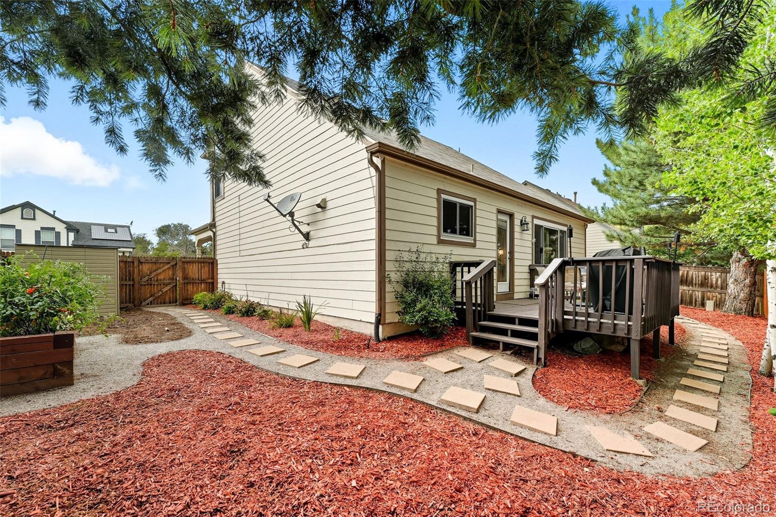 6080 Fenton Street
