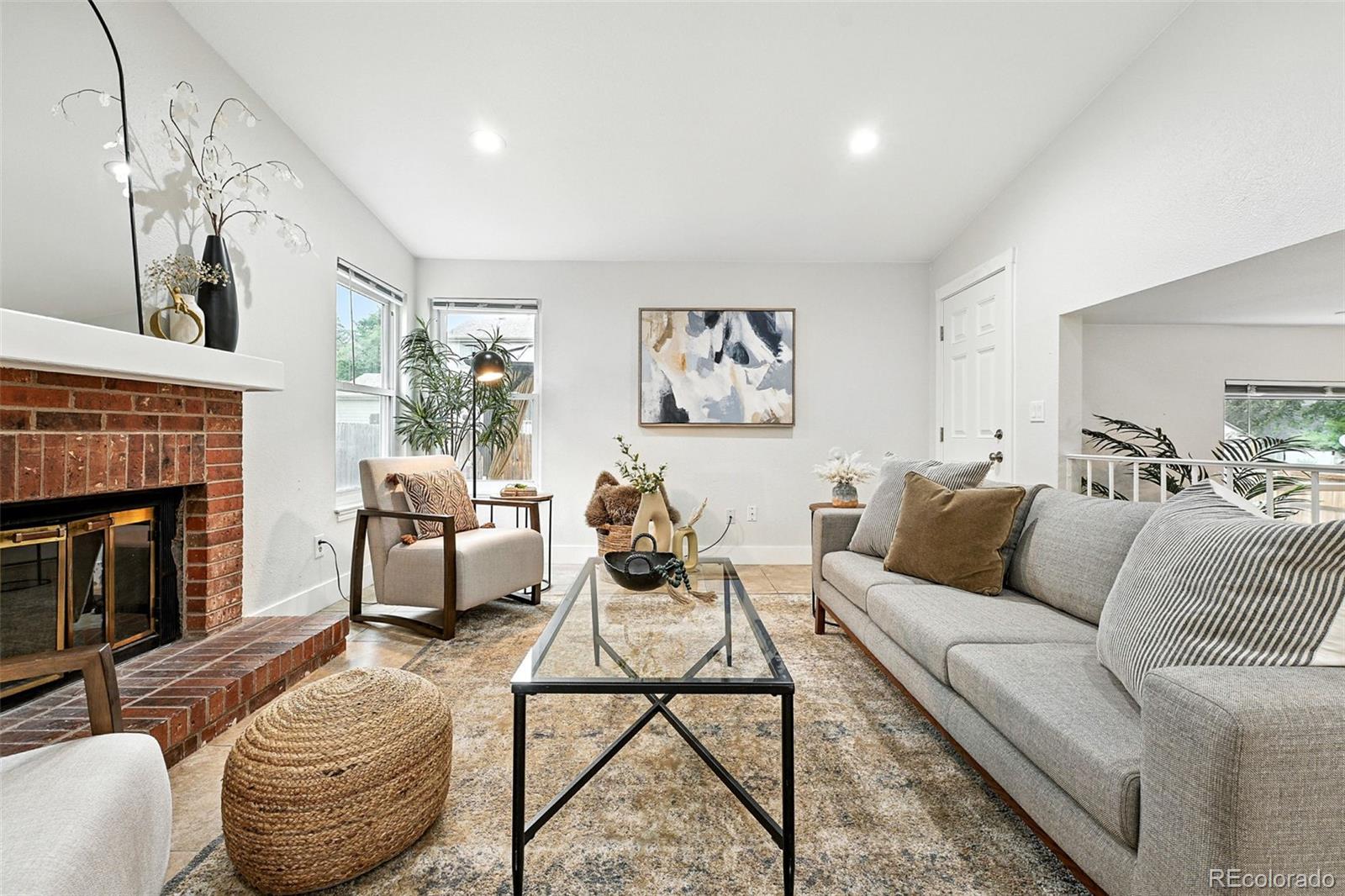 5317 S Truckee Court