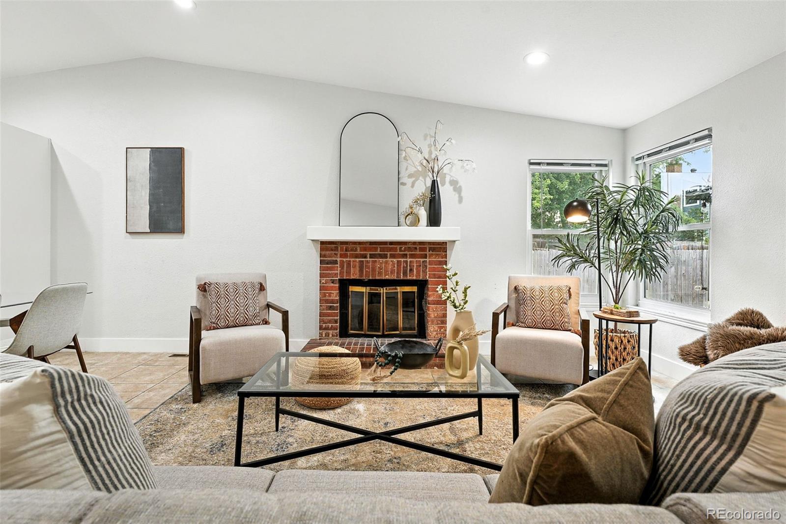 5317 S Truckee Court