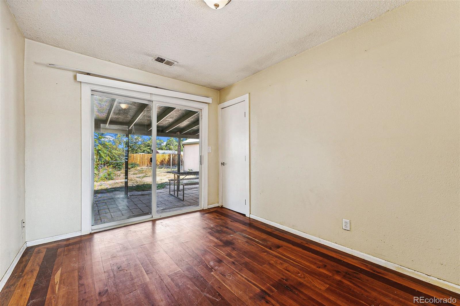 6631 E 77th Place