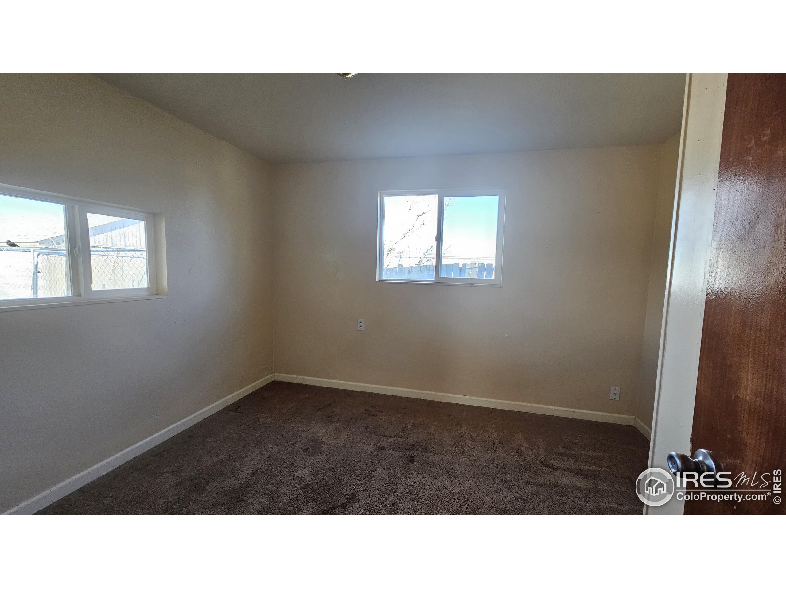 301 E 6th Ave