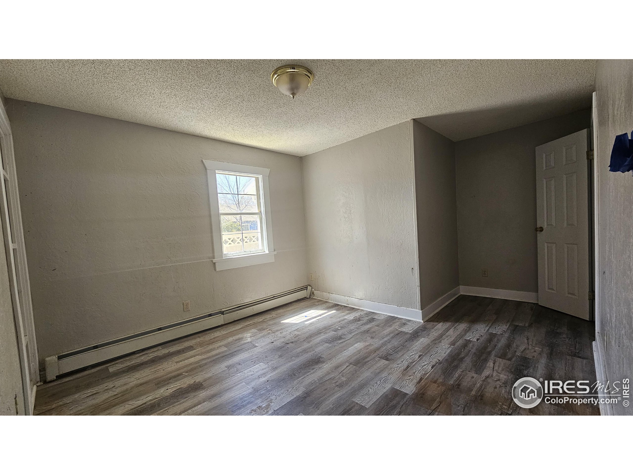 215 W 2nd Ave