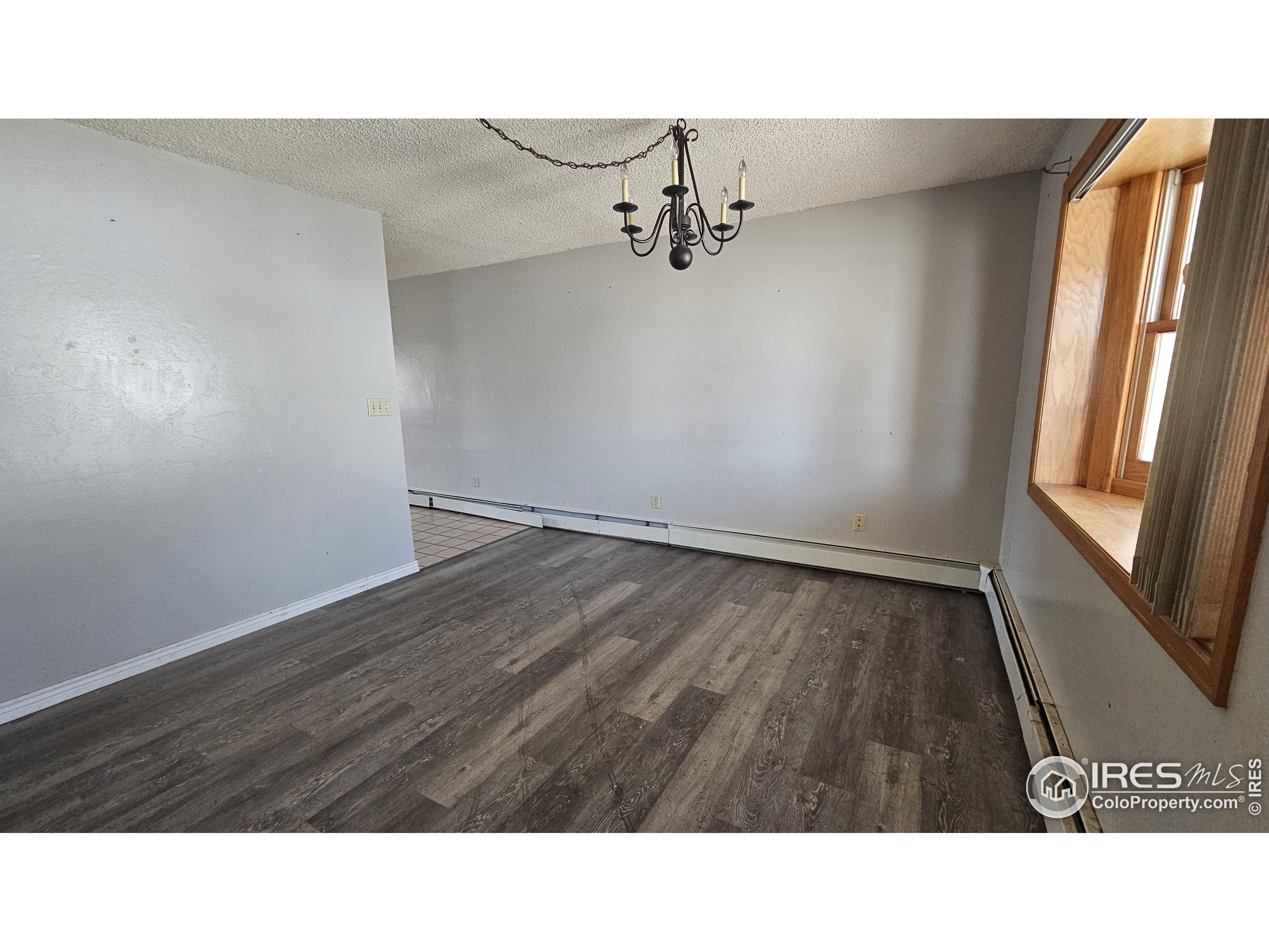 215 W 2nd Ave
