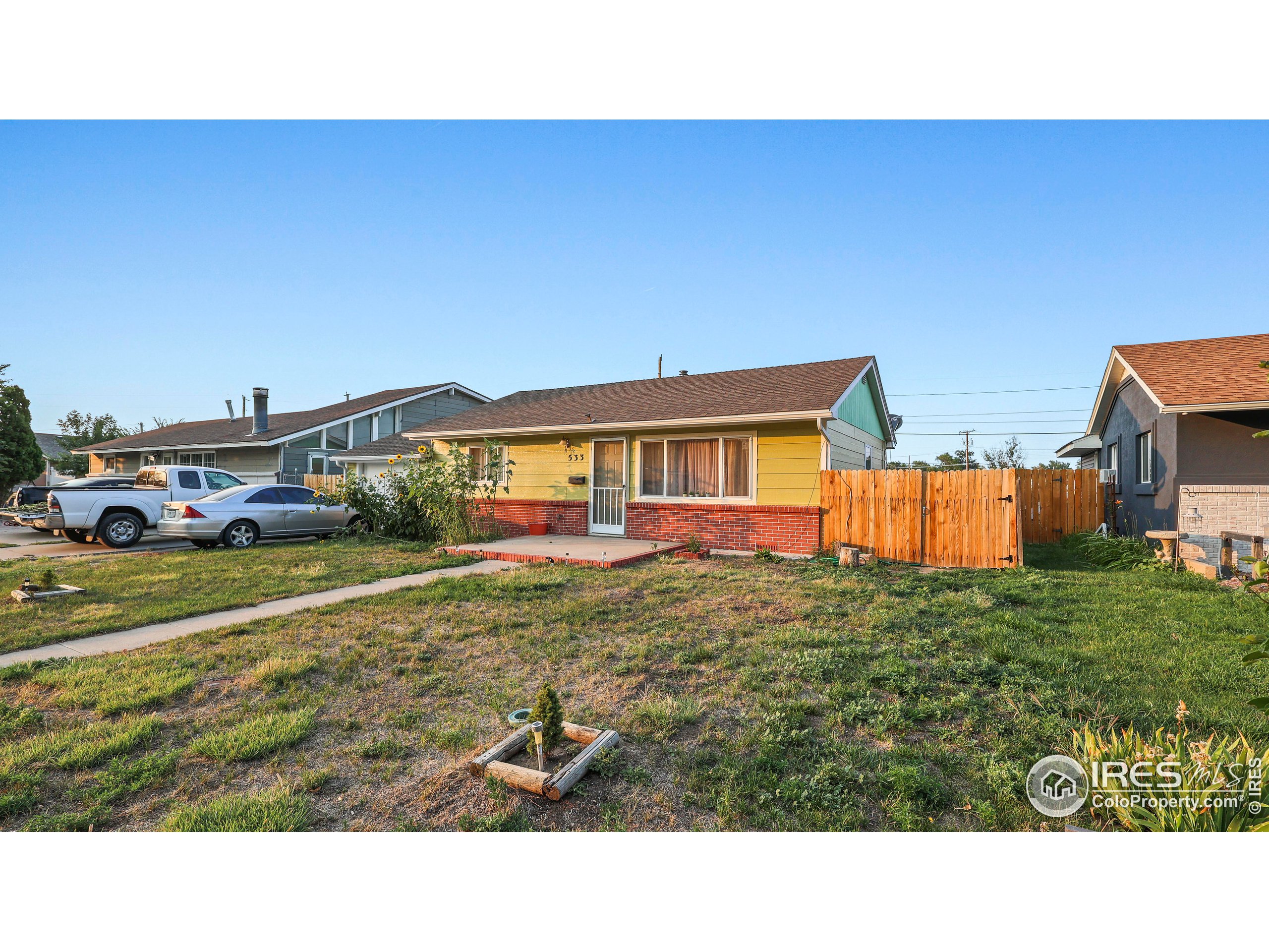 533 Circle Dr