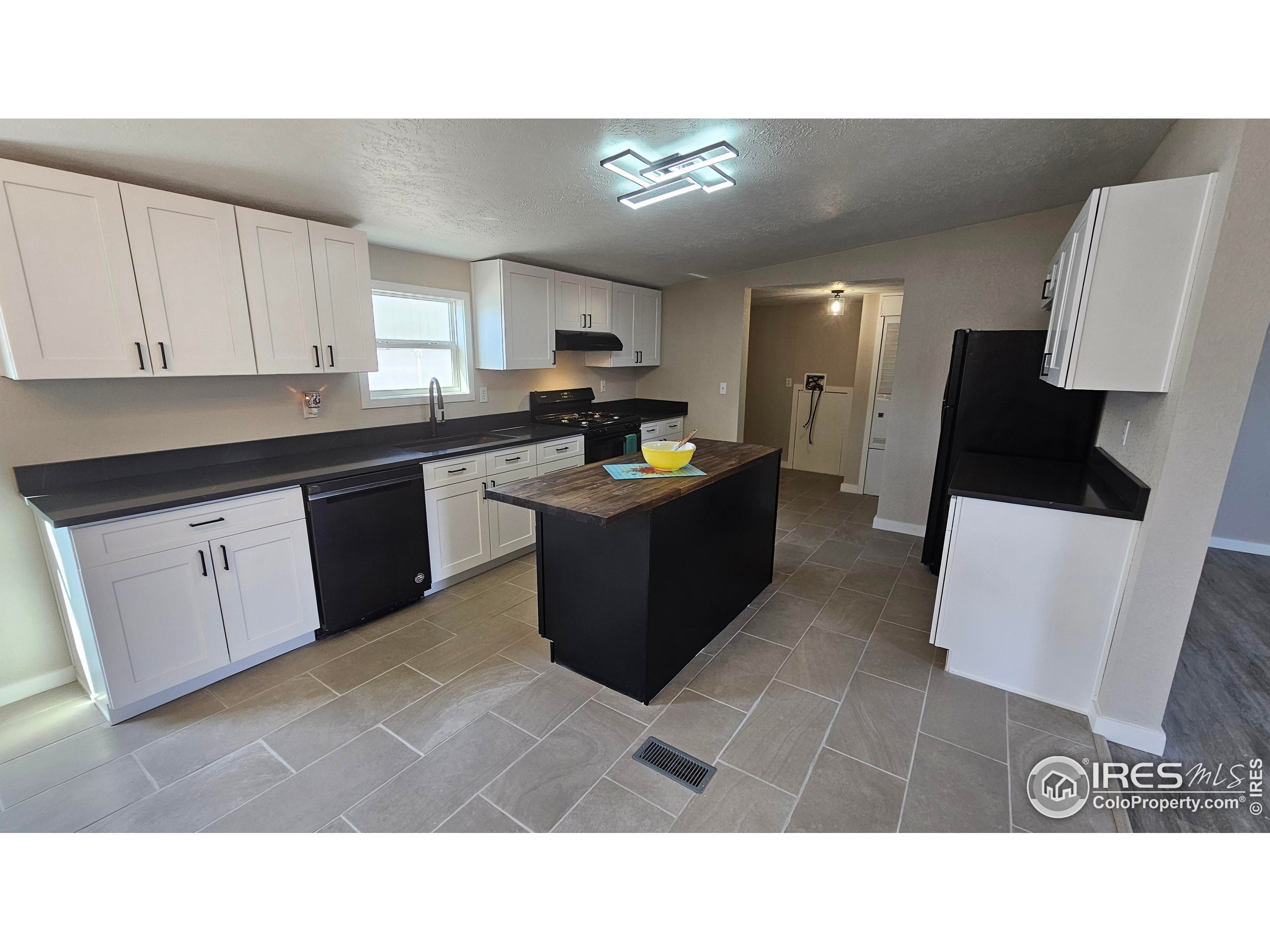 204 Linden Dr