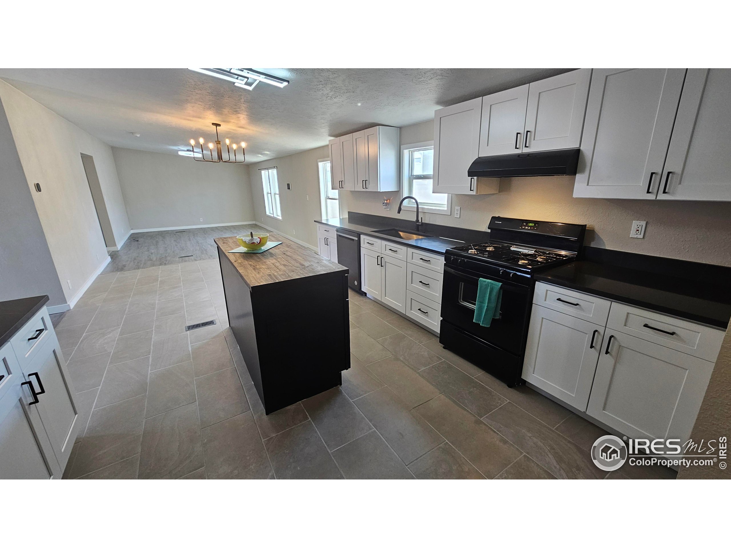 204 Linden Dr