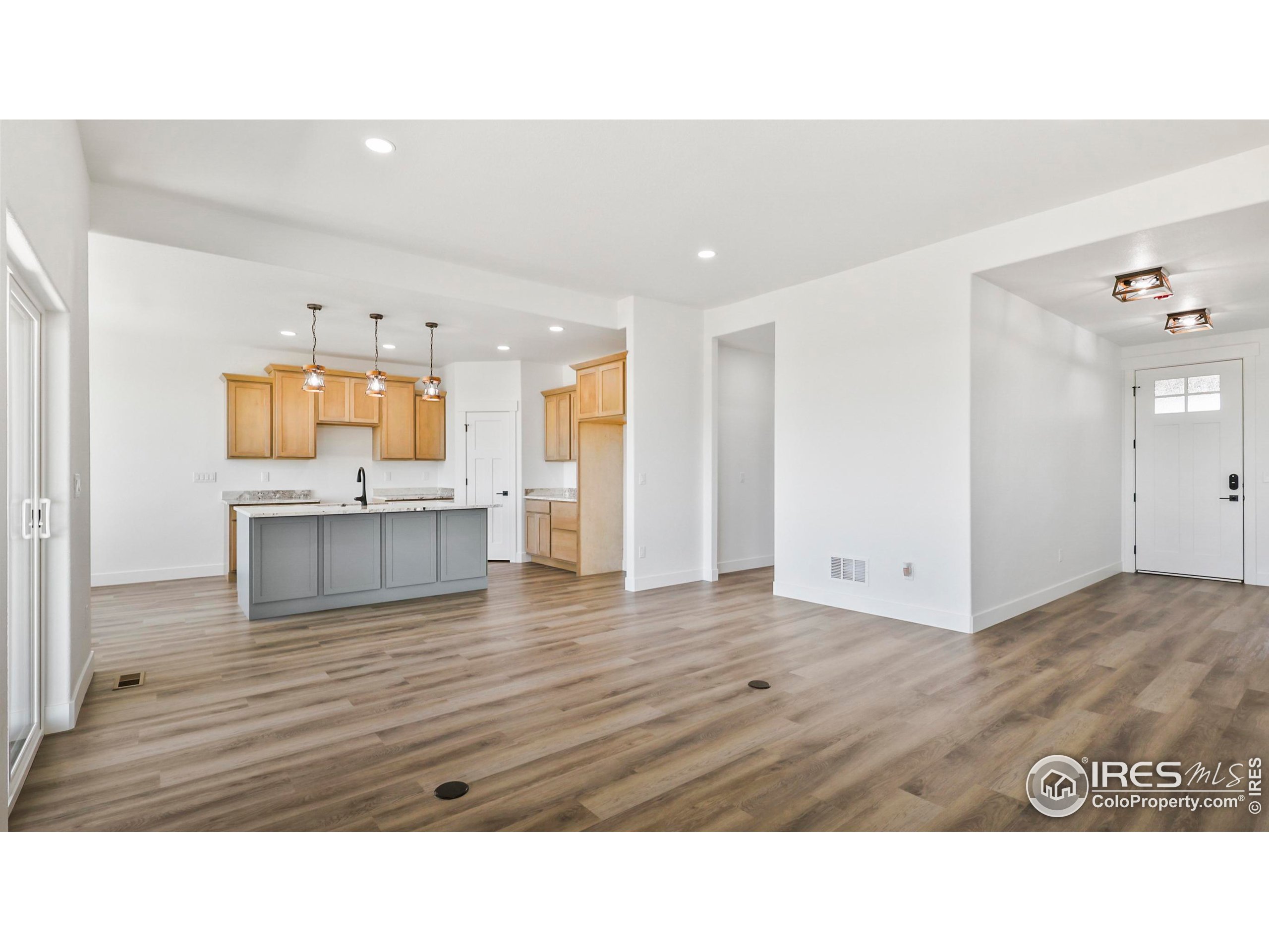 448 Cache Ave