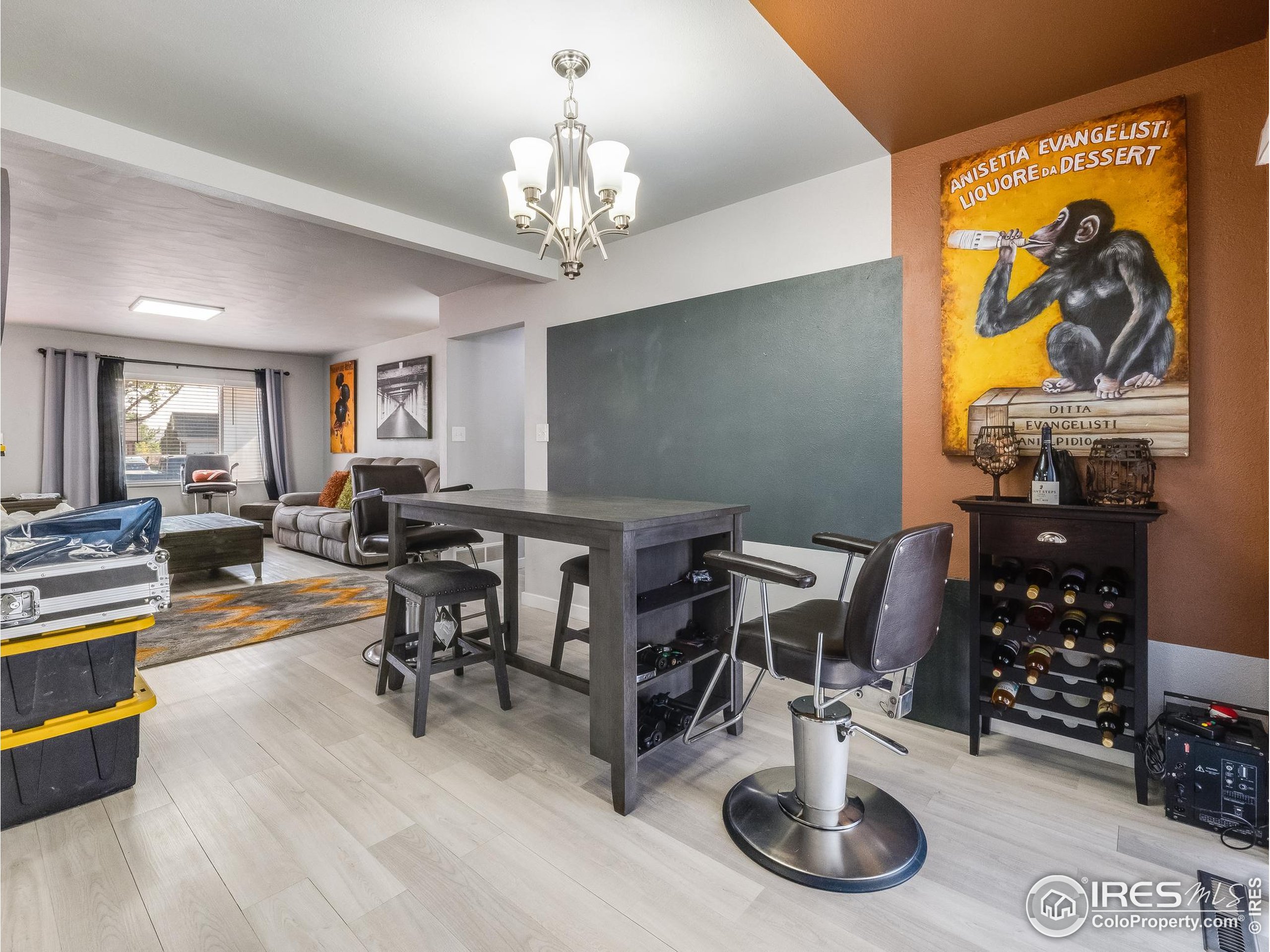 631 Aurora St