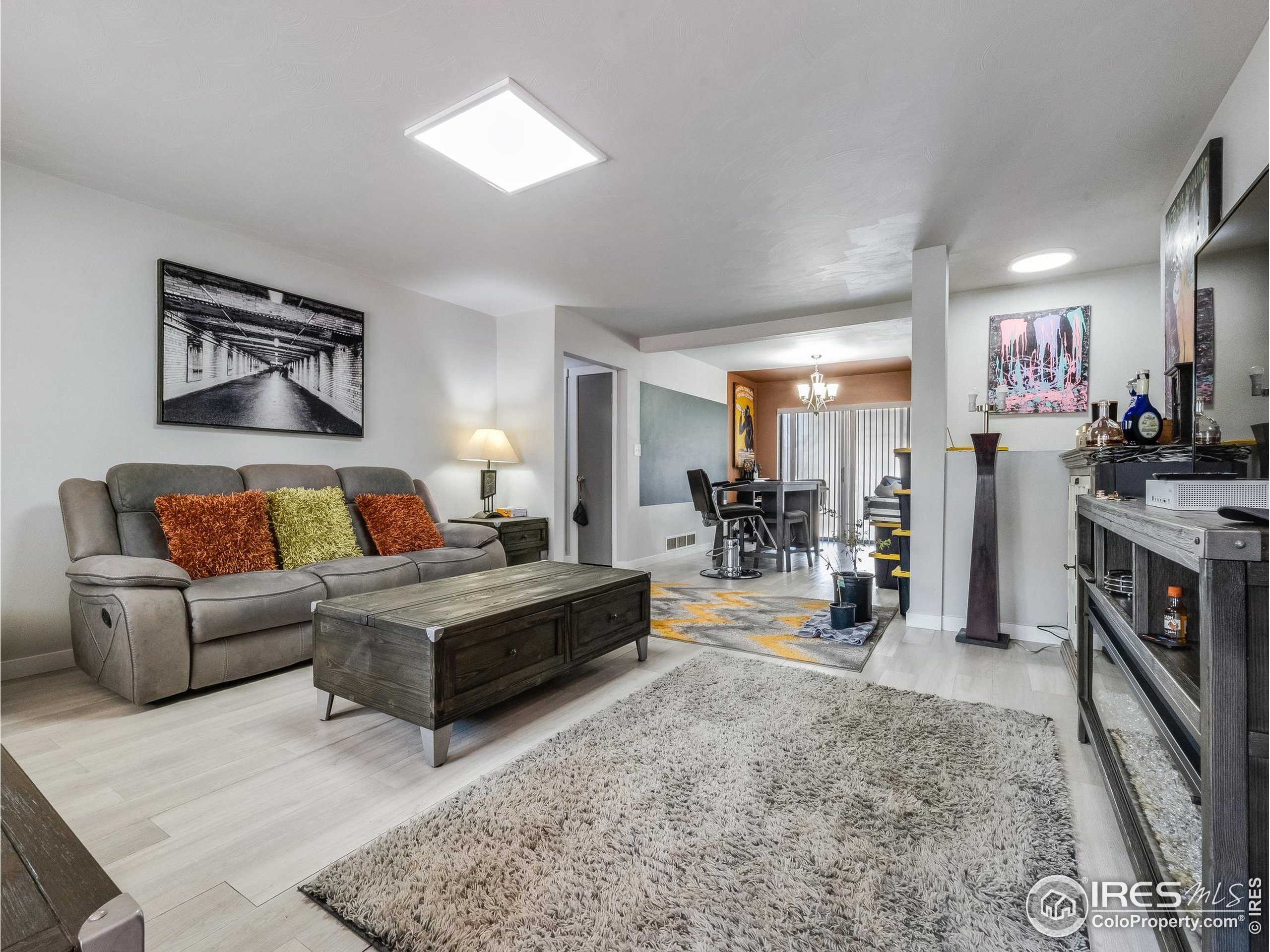 631 Aurora St