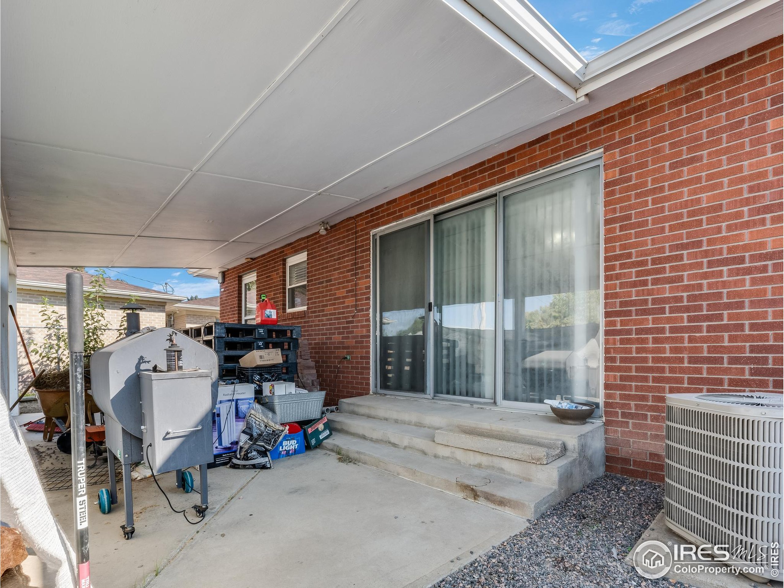 631 Aurora St