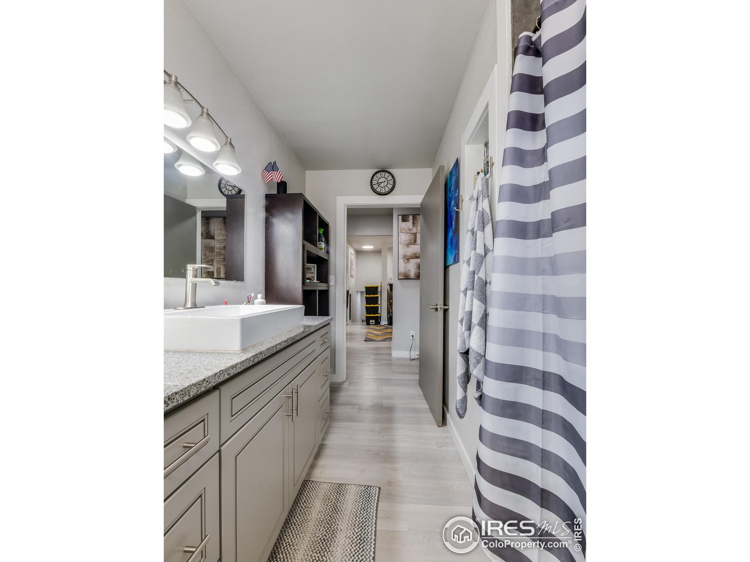631 Aurora St