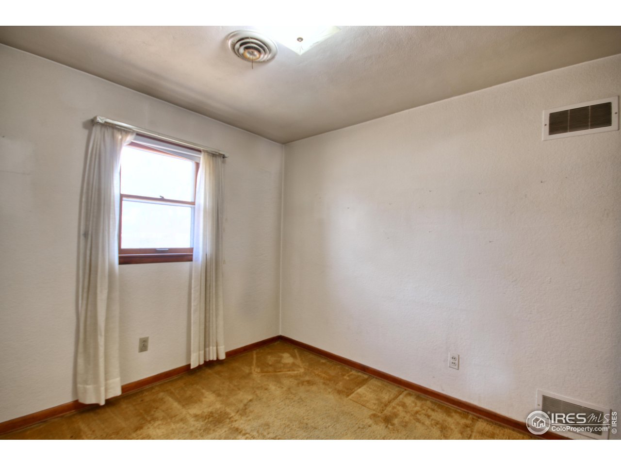 214 Ray St