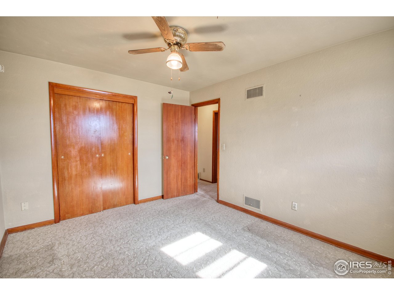 214 Ray St