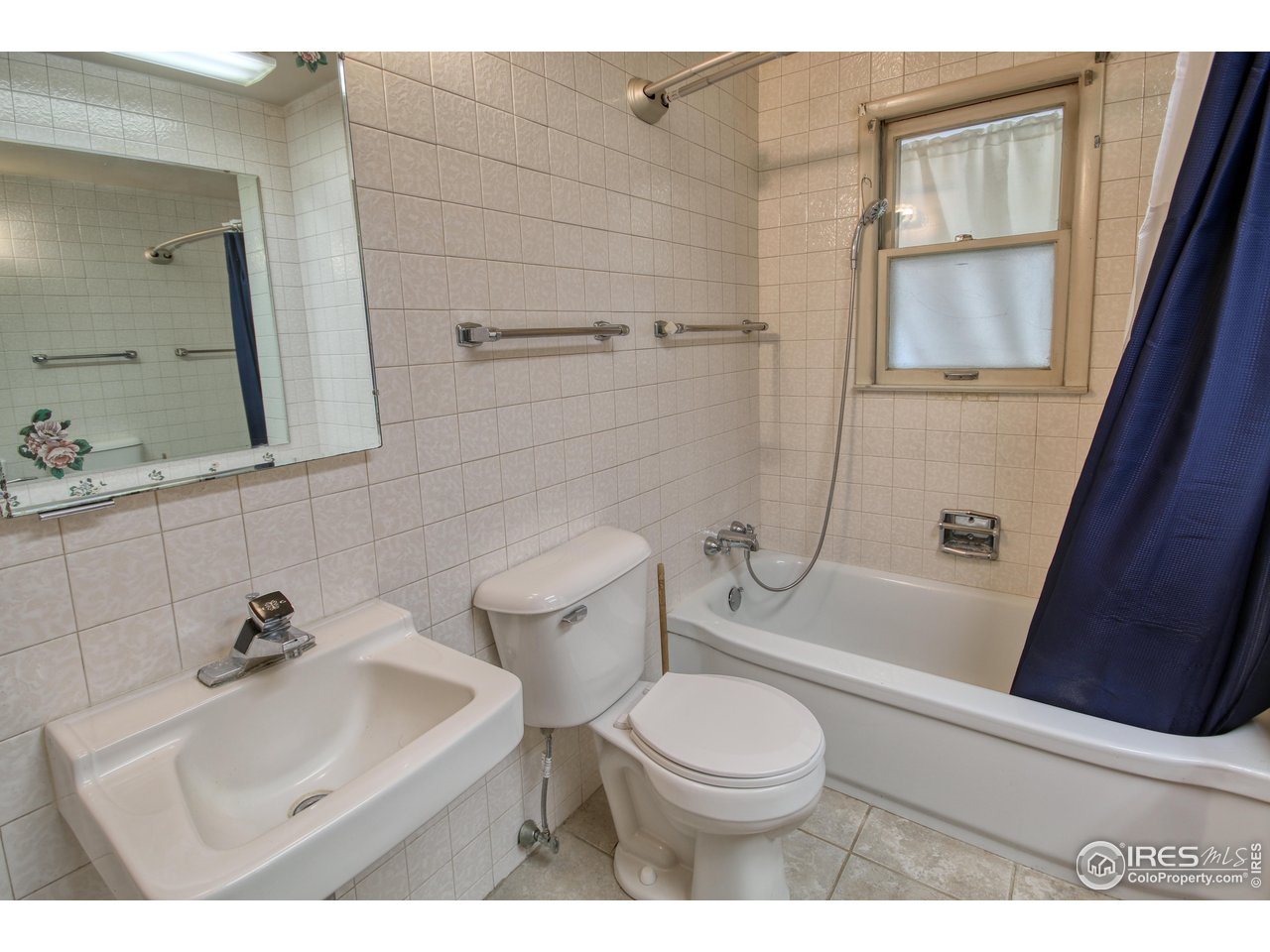 214 Ray St