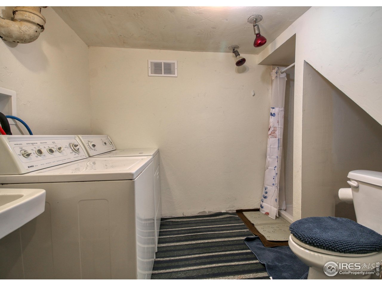 214 Ray St