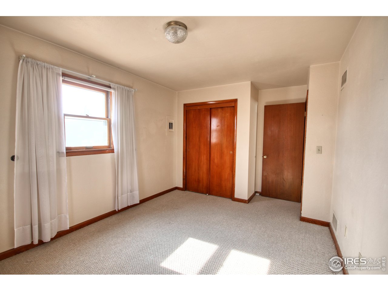 214 Ray St