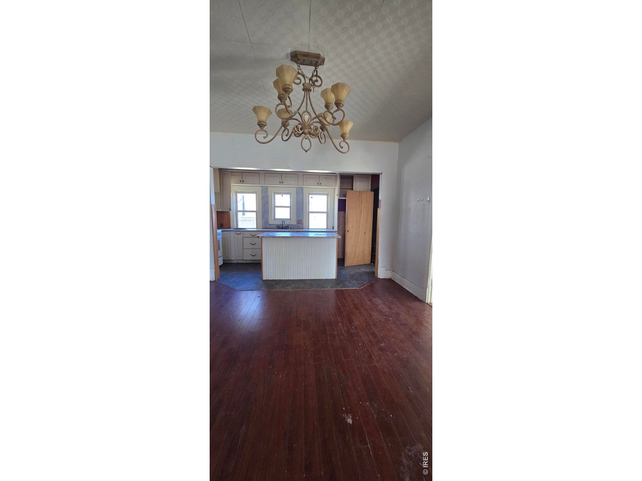 421 S Belford Ave