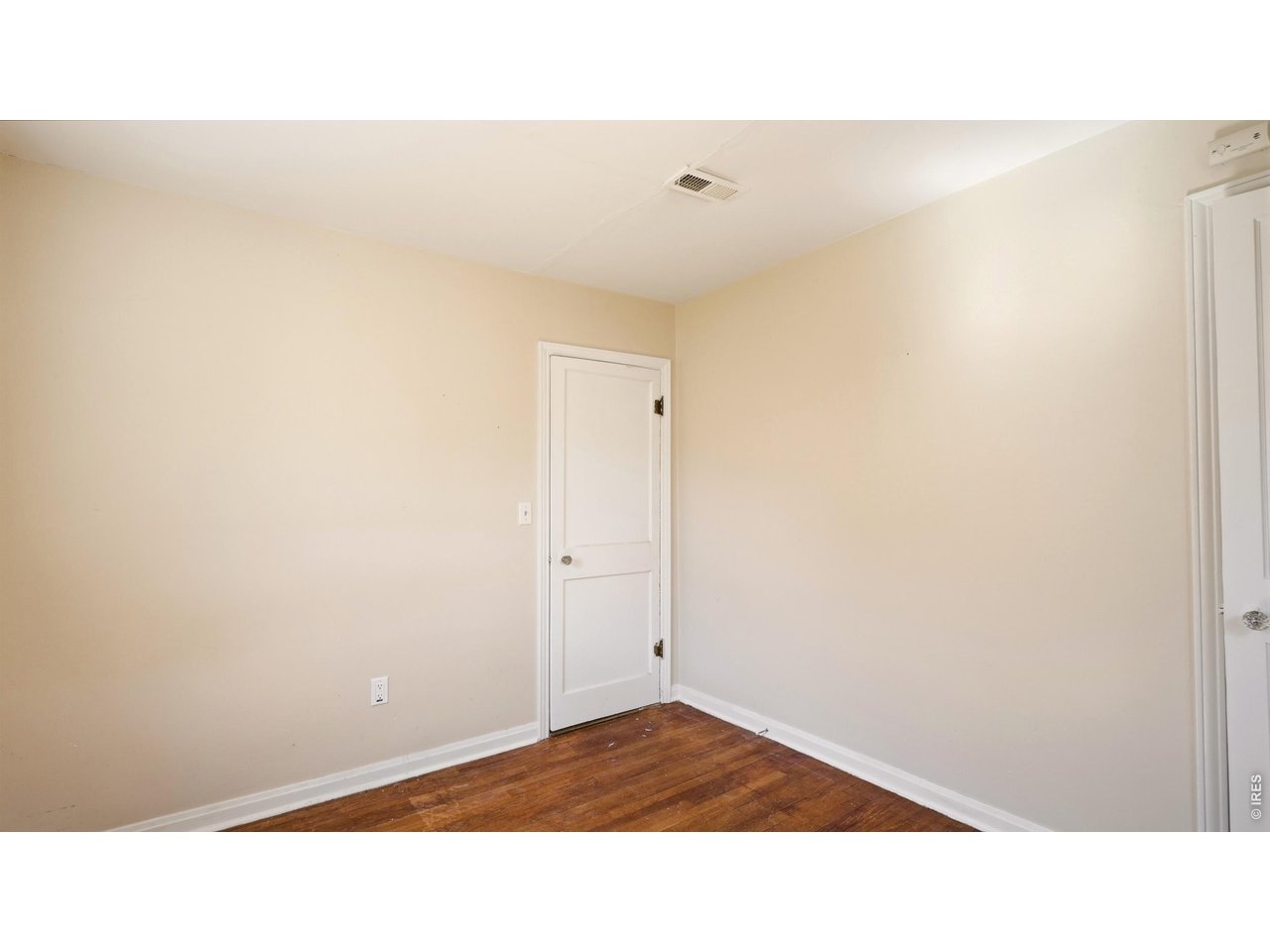 305 Hospital Rd