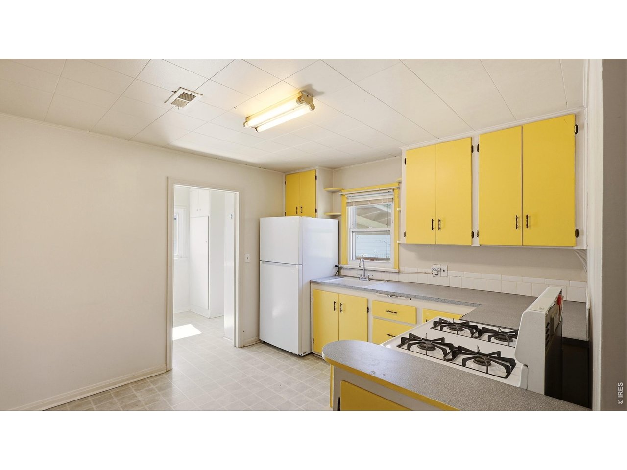305 Hospital Rd
