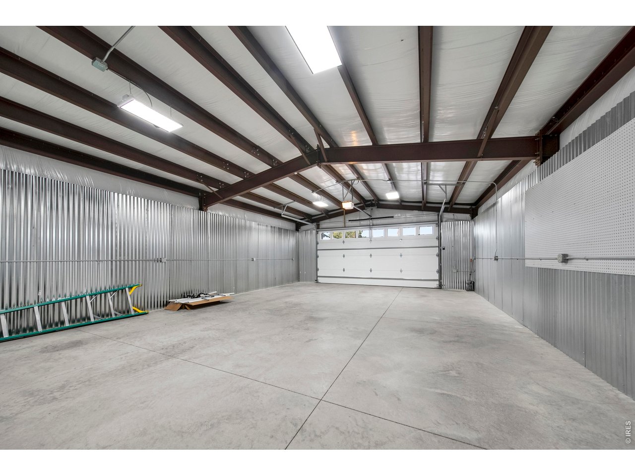 365 S Cedar Ave