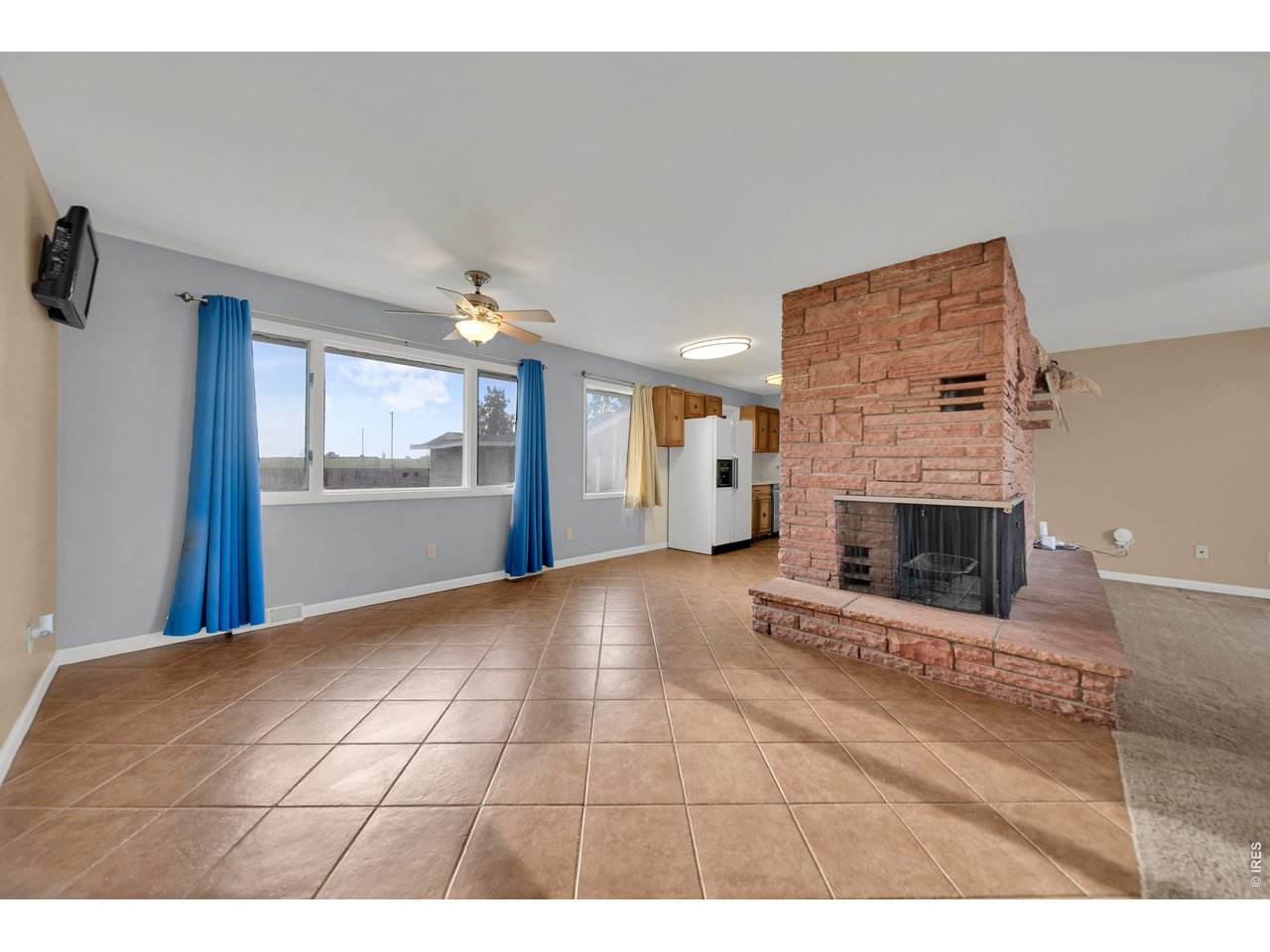 365 S Cedar Ave
