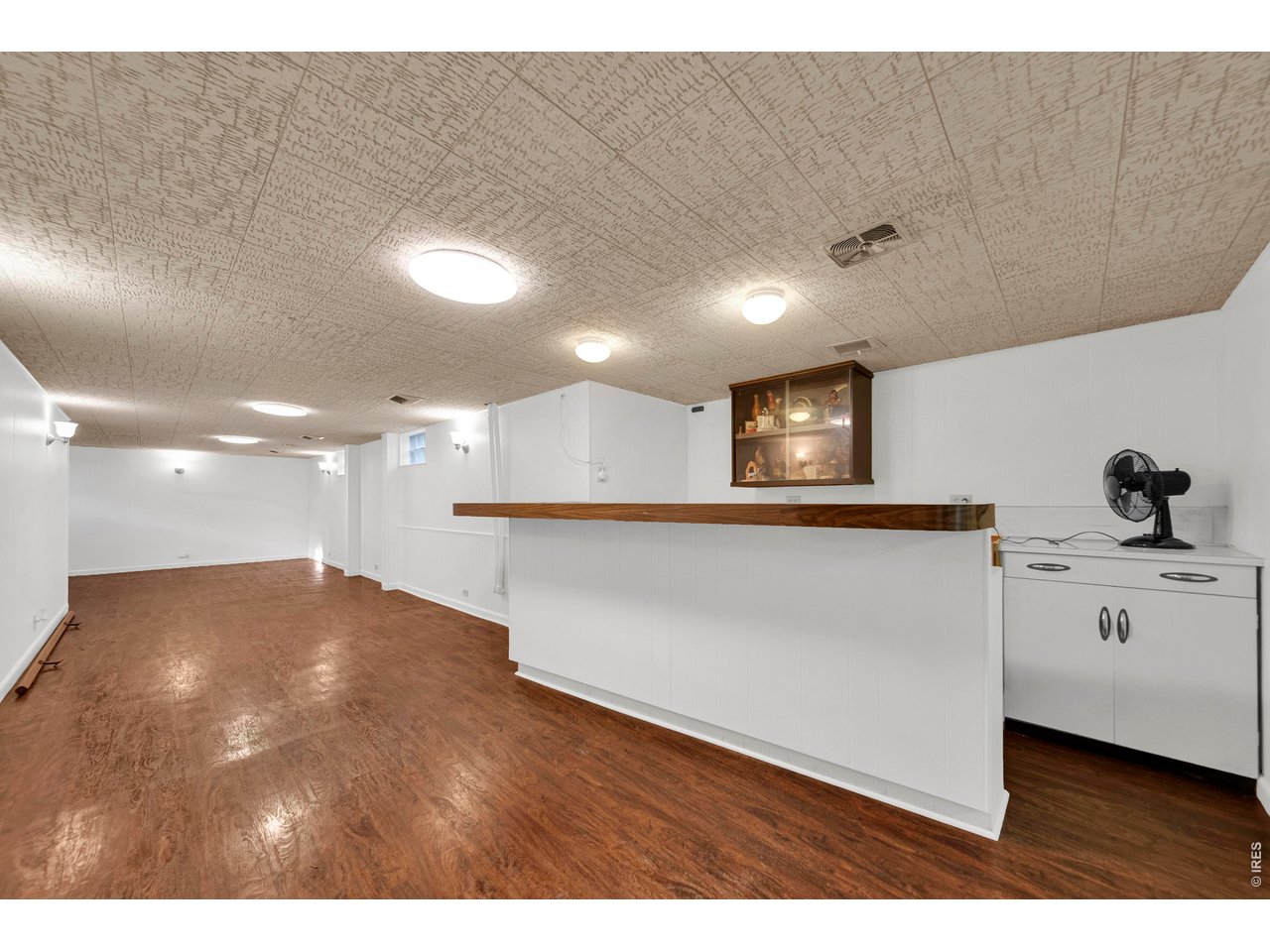 365 S Cedar Ave